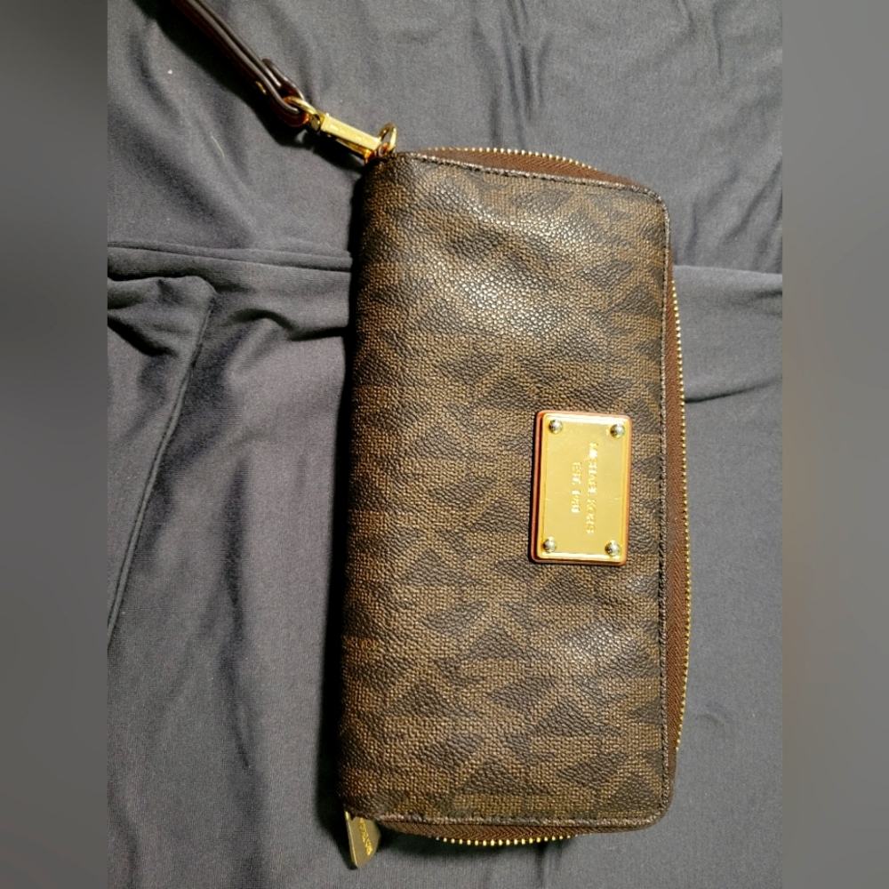 Michael Kors wallet